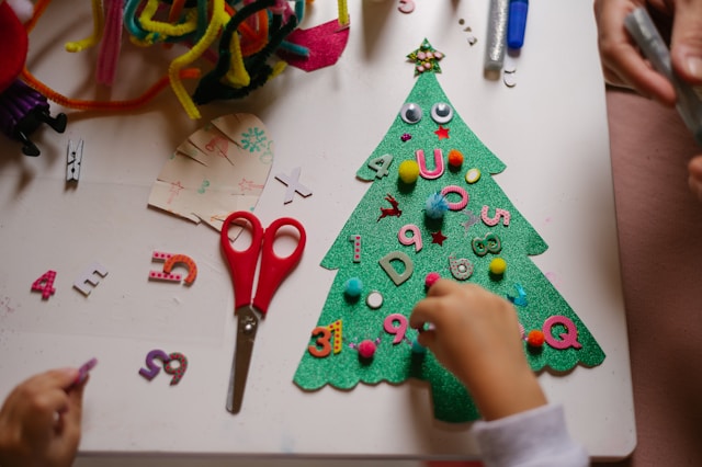 Décorations de Noël simples  et économiques à réaliser avec les enfants !