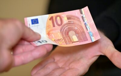 How much can you earn as a baby sitter?