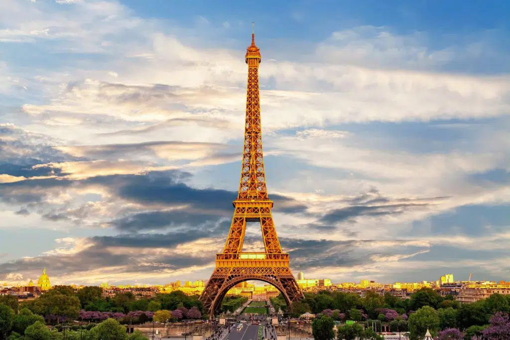 babysitter paris : une photo de la tour Eiffel 