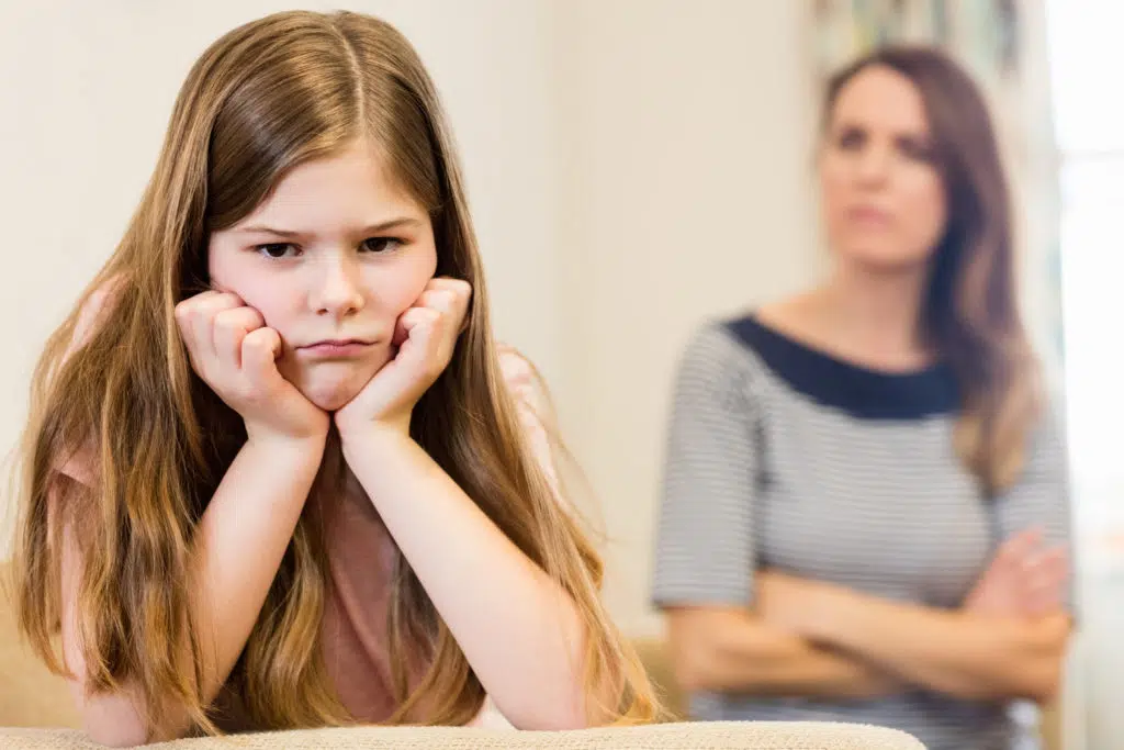 Enfant refuse de manger : réactions à éviter