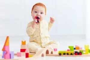 Domestic accidents: a baby swallows a small toy