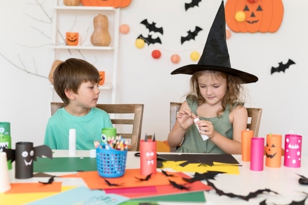 Activités manuelles halloween : 4 idées à réaliser avec les enfants