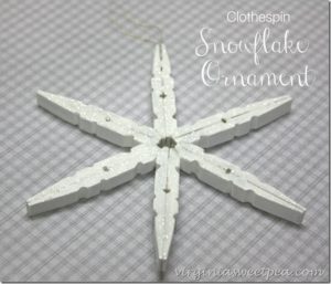 activités pour noël : un flocon de neige avec des pinces à linge