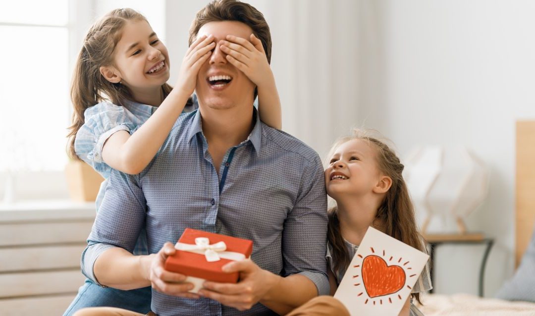 Fête des pères : 6 idées de cadeaux DIY à réaliser avec les enfants 